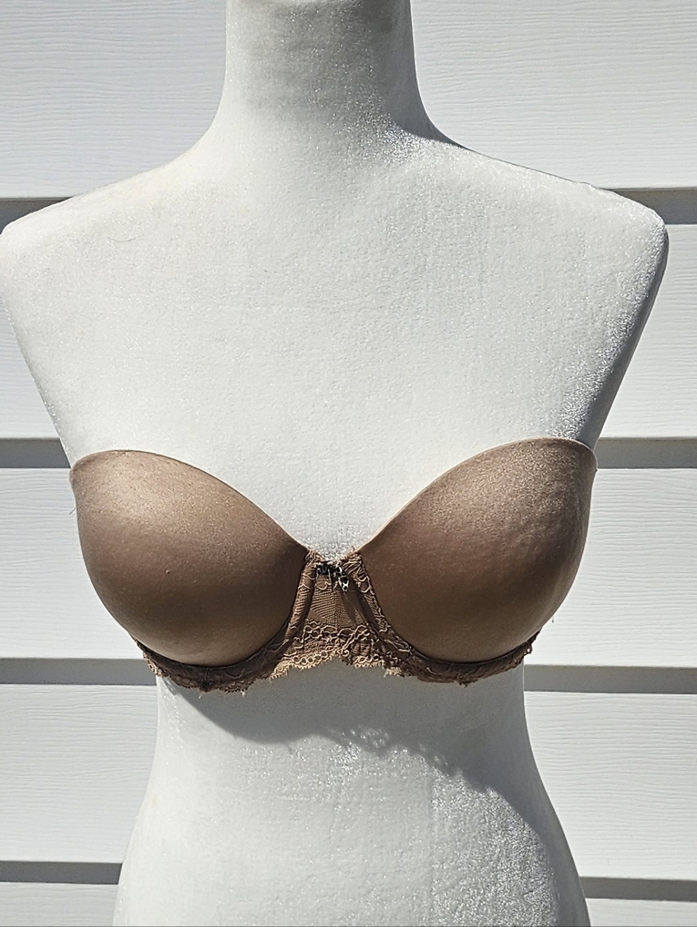 PINK Victoria's Secret Strapless Molded Cup Bra in Taupe Brown Push Up.